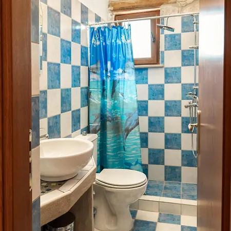 Ferienhaus Botonis - Modern Villas, Timeless Beauty *