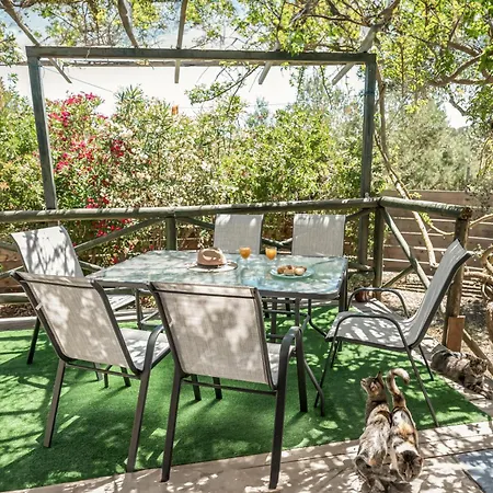 בית נופש Botonis - Modern Villas, Timeless Beauty