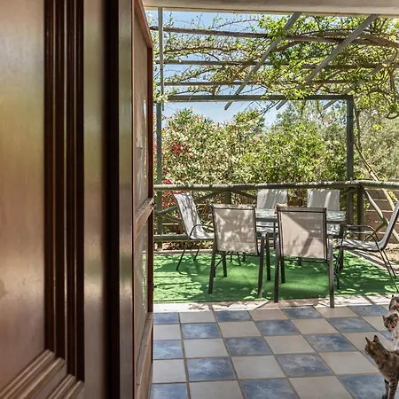 Hébergement de vacances Botonis - Modern Villas, Timeless Beauty Vasilikí