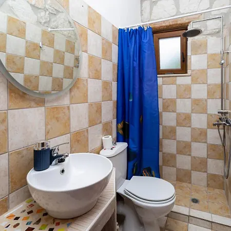 Botonis - Modern Villas, Timeless Beauty Holiday home *