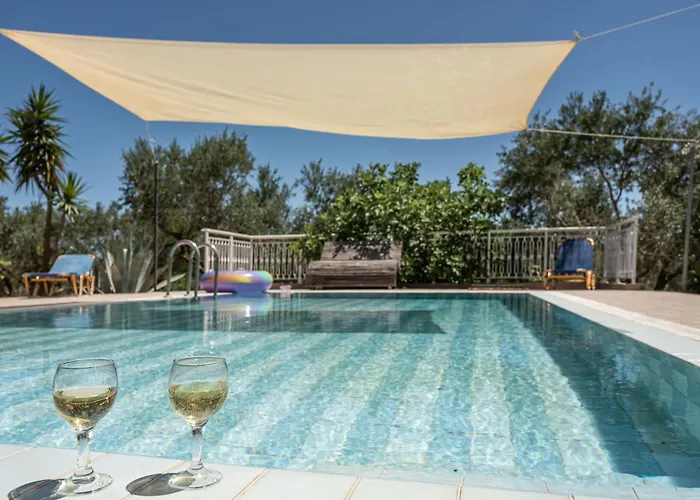 Botonis - Modern Villas, Timeless Beauty Vasilikí