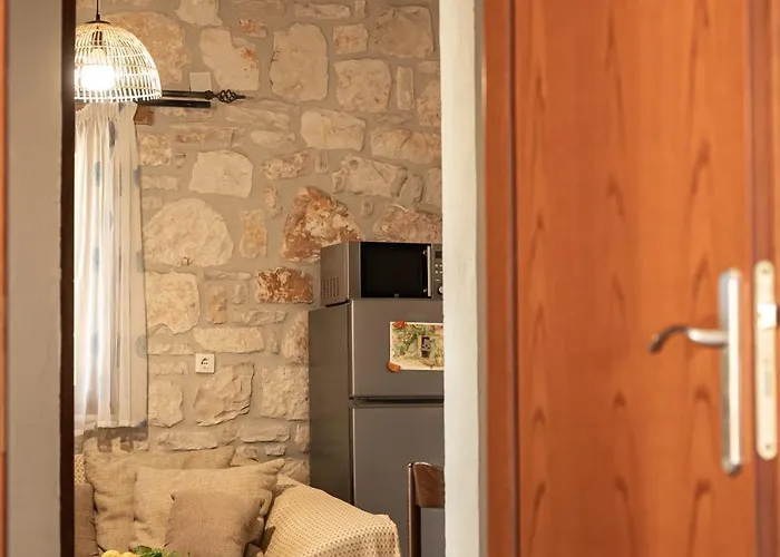 Tatil Evi Botonis - Modern Villas, Timeless Beauty *