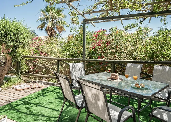 Botonis - Modern Villas, Timeless Beauty *