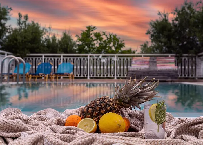Botonis - Modern Villas, Timeless Beauty Tatil Evi