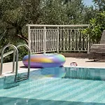 Botonis - Modern Villas, Timeless Beauty *
