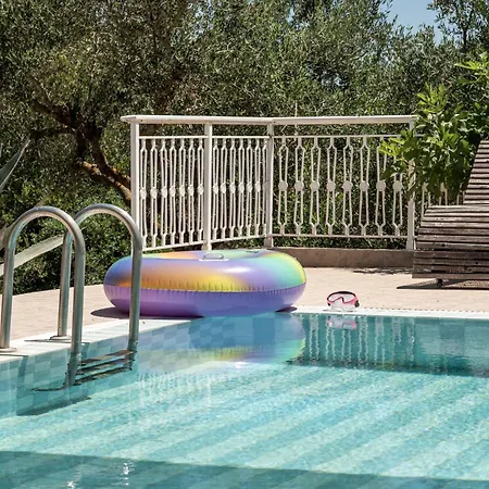 Botonis - Modern Villas, Timeless Beauty *