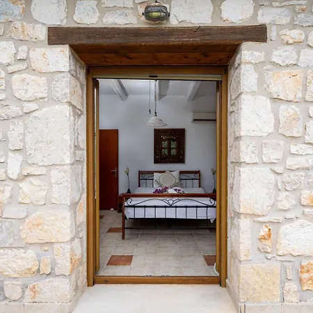 Botonis - Modern Villas, Timeless Beauty *